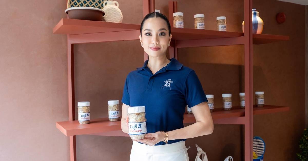 ‘มยุรี ข้าวตังทรงเครื่อง’ จากขนมไทยแทนความคิดถึง สู่เจนฯ3 ส่งต่อโฉมใหม่สาขากลางเมือง