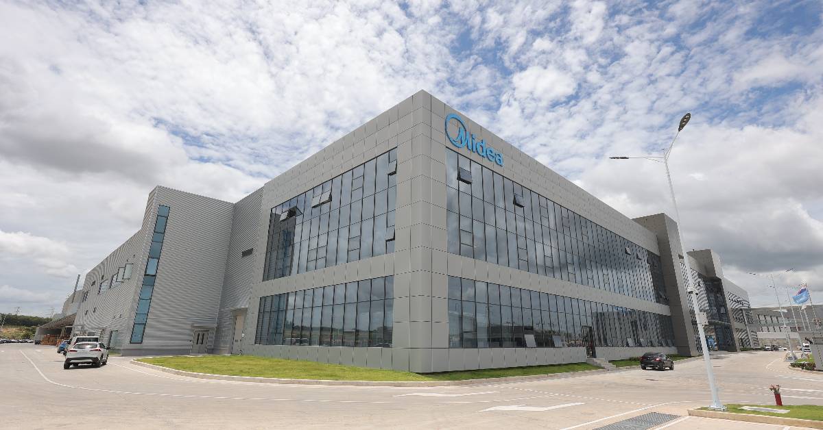 Midea ยังมั่นใจไทย ฐานผลิตแอร์อาคารในระยอง ตั้งแผนรับภาษีทรัมป์ 36% ส่งออกสหรัฐ